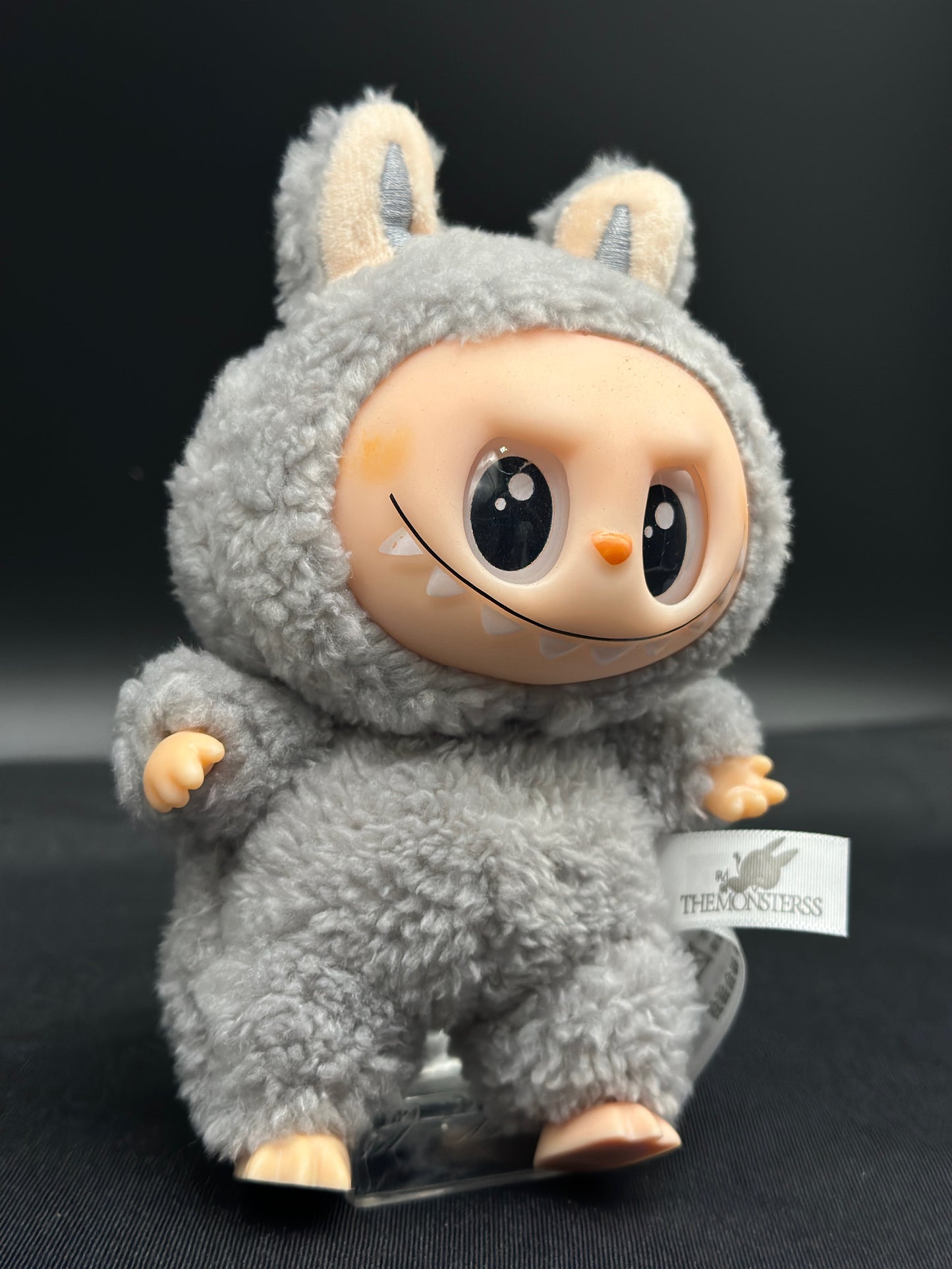 Labubu Exciting Macaron Comes in closed bags with random colours