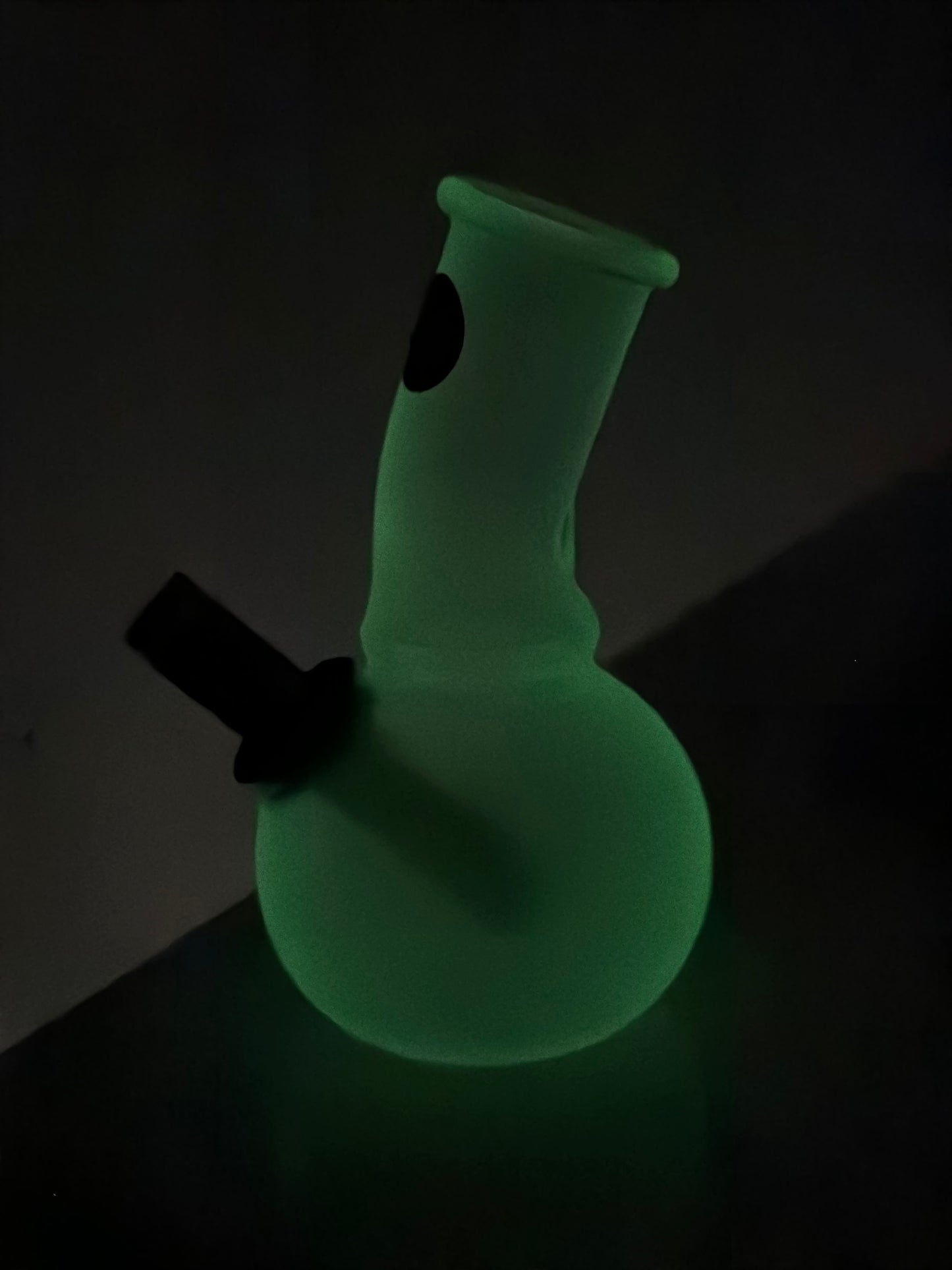 Glow In The Dark 14 cm Glass Smoking Pipe, Water Pourer Cp& Stem Included