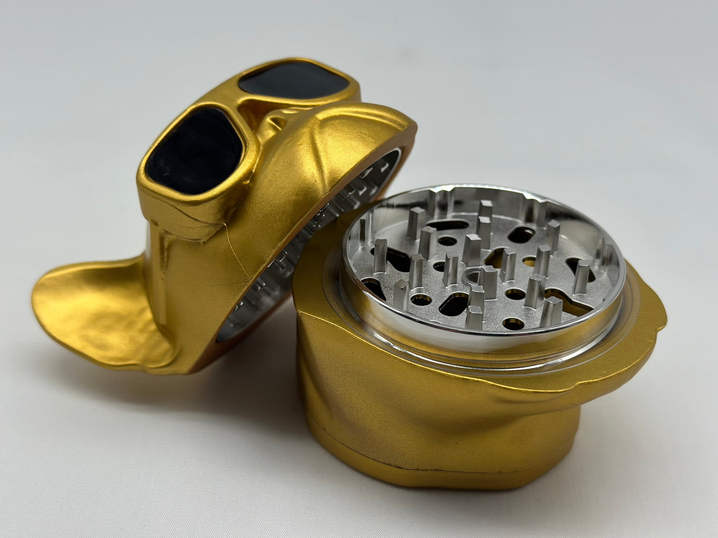 Dog Metal Herb Tobacco Grinder Hand Muller Smoke Crusher Spice. Colours Selected Randomly