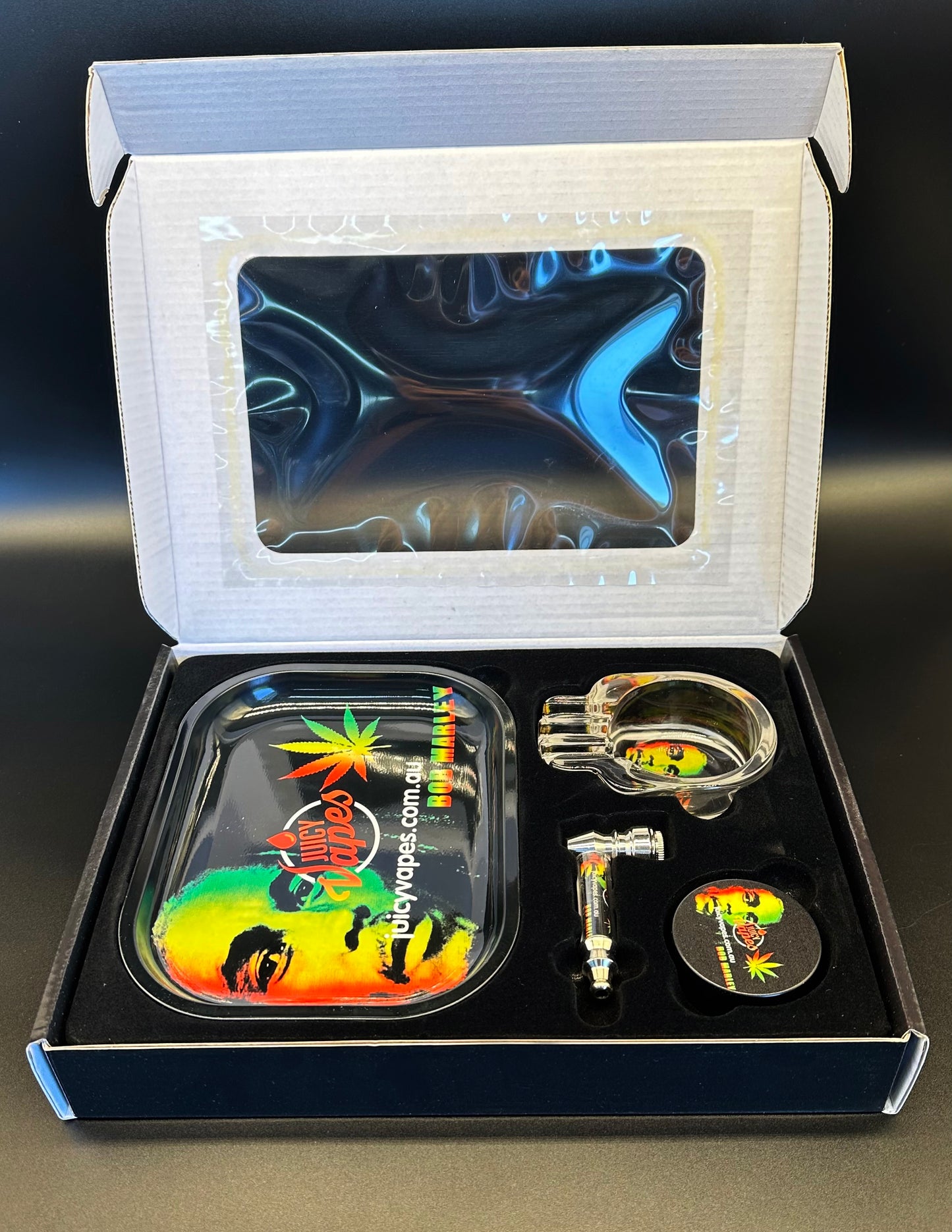 Bob Marley Smoking Gift set with Pipe, Grinder, Ashtray & Rolling Tray