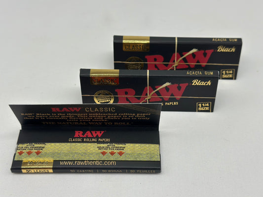 3 X booklets Raw 1-1/4 Black Rolling Papers. Total 3 Booklets